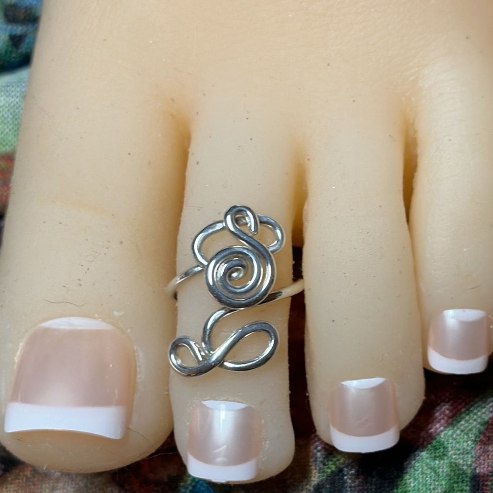 Sterling Silver Rose Toe Ring- Adjustable Unique … - image 1
